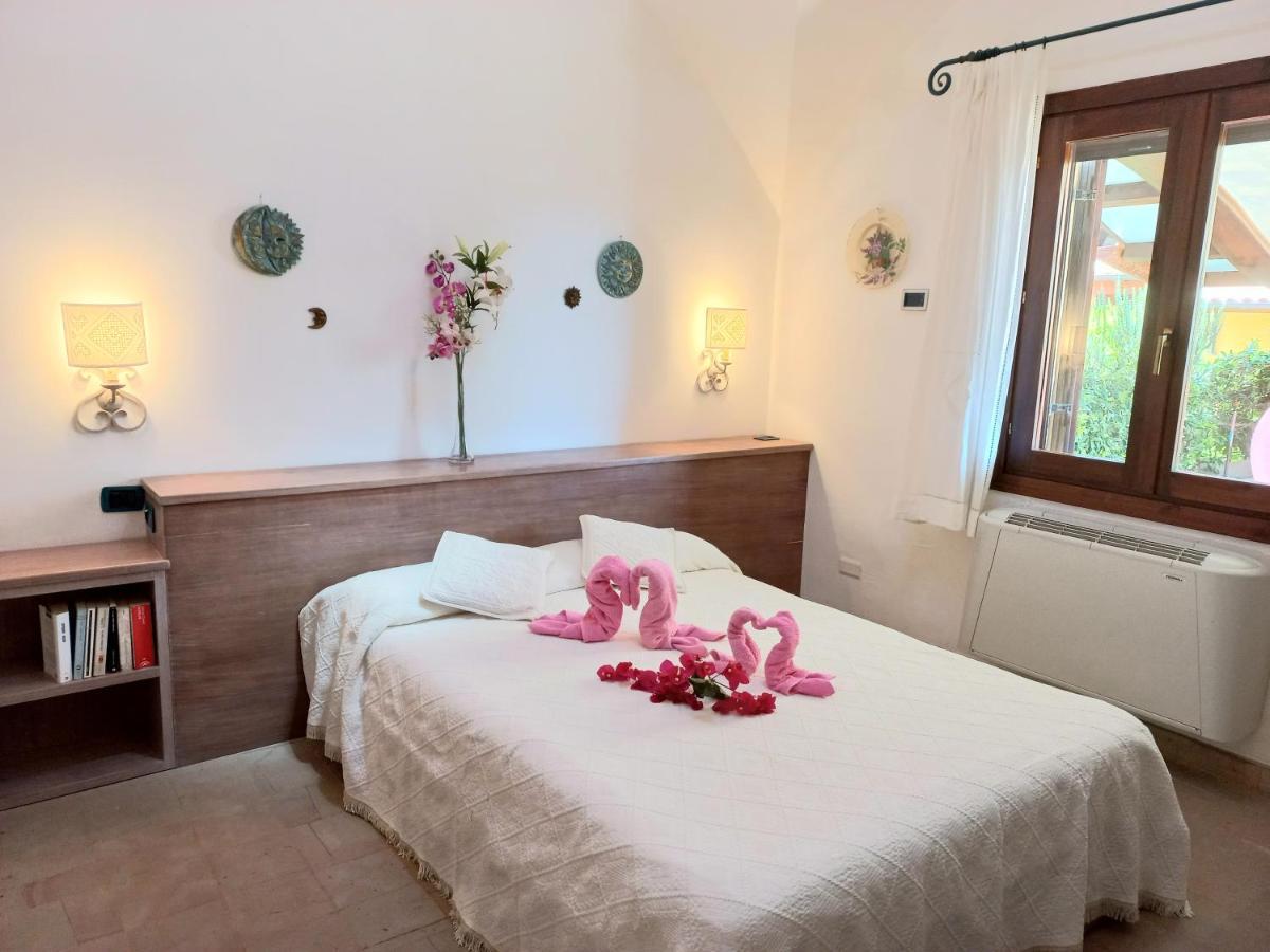 Villa Stella Fronte Mare Porto Frailis Àrbatax Exterior foto