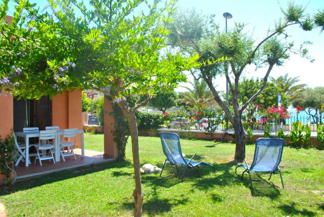 Villa Stella Fronte Mare Porto Frailis Àrbatax Exterior foto